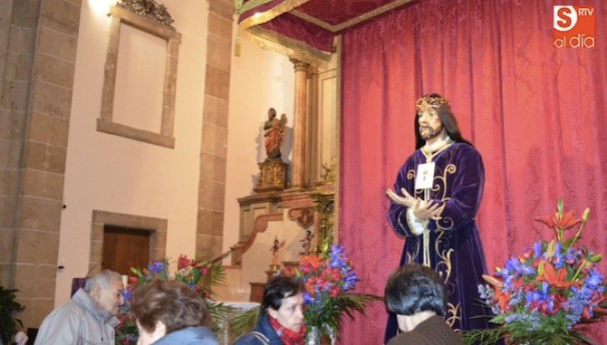 Tradicional Besapés en San Pablo. Foto: Alejandro López