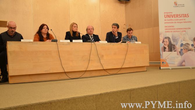 Mesa redonda sobre ‘El papel de la Universidad en la prevención de riesgos laborales’