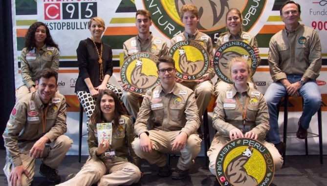 Pilar, María, Laura, Oihane, Raúl, Mario, Ricardo, Danila, protagonistas de este educativo viaje