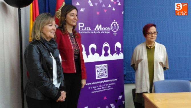 Momento del inicio de la jornada sobre la violencia de género en Psicología