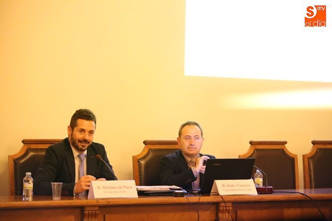 Un momento de la clase impartida por Jesús Cimarro. Foto: Alberto Martín