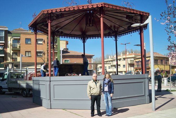 Comienza el traslado del templete de la Plaza Mayor a la plaza Tierno Galván  