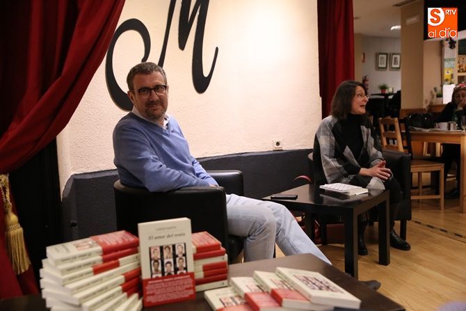 Luisgé Martí, presentando su libro en Salamanca
