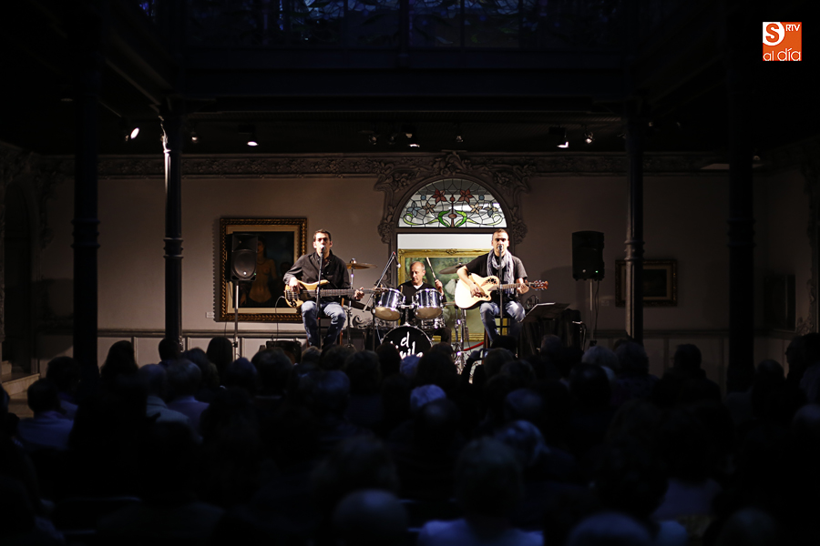 Concierto de El Límite en la Casa Lis / Foto de Alejandro López