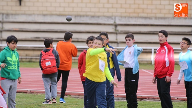 Más de 500 participantes se dieron cita en la II Jornada Escolar de Atletismo en Pista