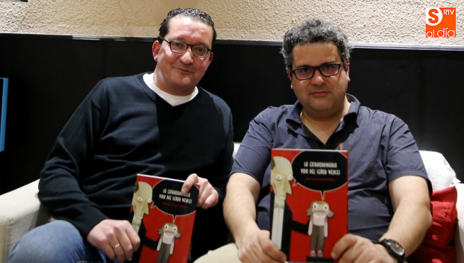 Jorge San Román y Tomás Hijo, expertos en la vida de Wences Moreno / Foto de Alberto Martín