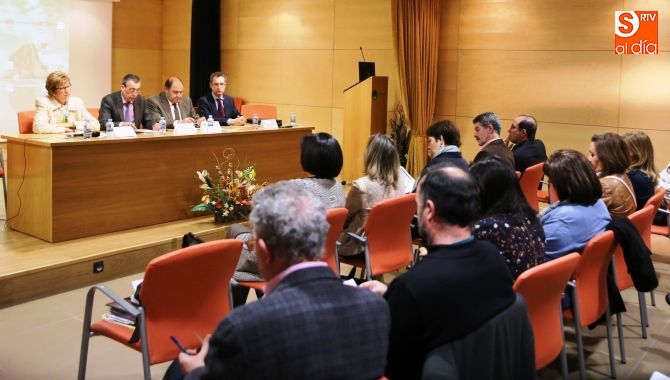 Un momento de la presentación de la nueva guía para seguir la parálisis cerebral