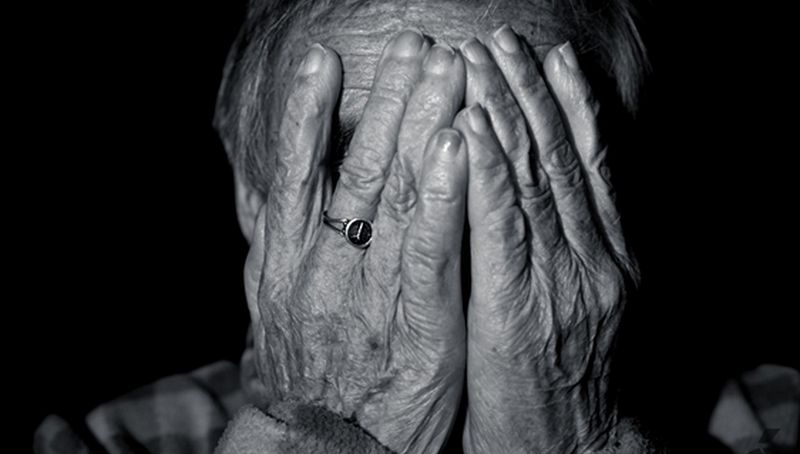 Las arrugas nos adentran en la vida de cada una de las personas / MÓNICA EGIDO