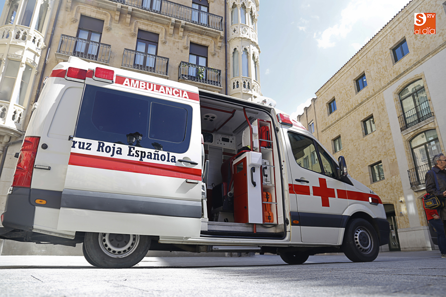 Cruz Roja informa y sensibiliza sobre la depresión en la plaza del Liceo