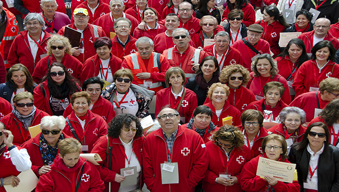 Más de 150 integrantes de Cruz Roja se han reunido en Peñaranda para celebrar el encuentro anual de Voluntarios