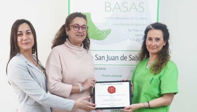 María Martín, responsable de EAS , Pilar Flores, vicepresidenta de Pyfano y Carmen Basas de Clínica Basas