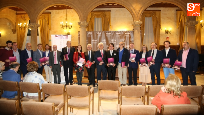 Presentación del número 2 de la revista de la Federación de Peñas Taurinas de Salamanca en el Casino / Foto de Alberto Martín