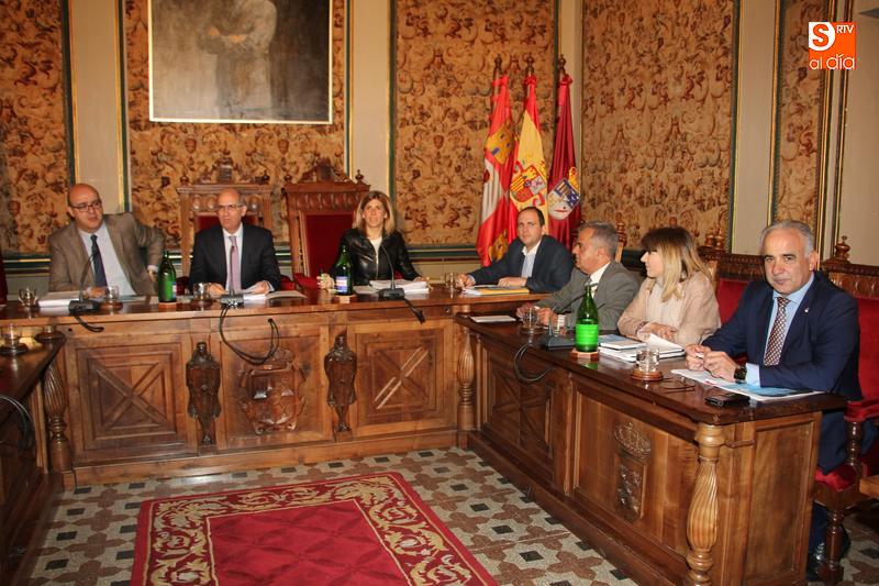 La medida fue aprobada por el pleno provincial celebrado el pasado 31 de marzo / CORRAL