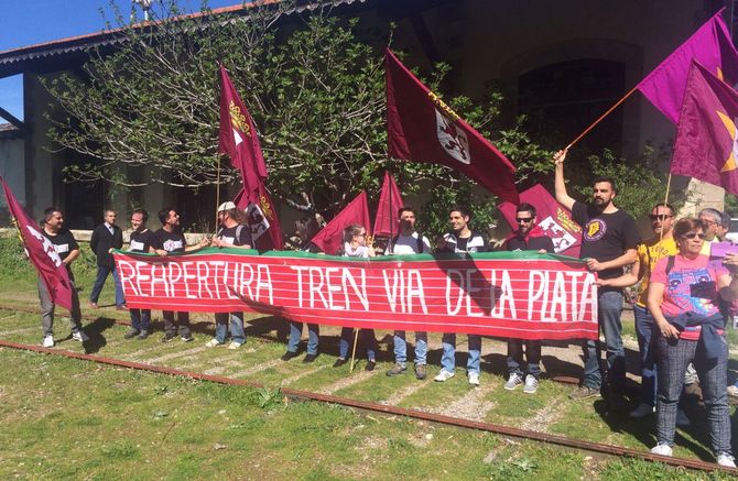 Más de 500 personas se manifiestan en Hervás para pedir la reapertura del tren Ruta de la Plata  
