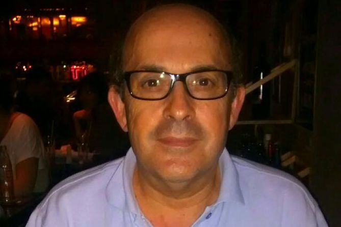 Miguel Ángel del Arco, salmantino, es periodista y profesor de periodismo en la Universidad Carlos III de Madrid