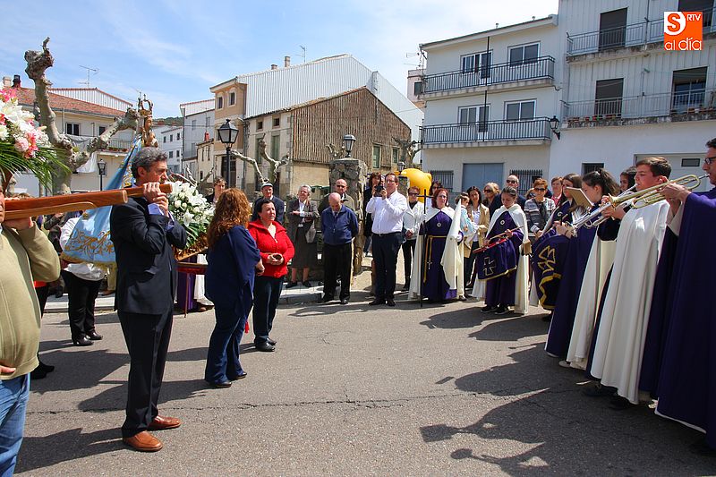 La Procesión del Encuentro pone fin a la Semana Santa ledradense