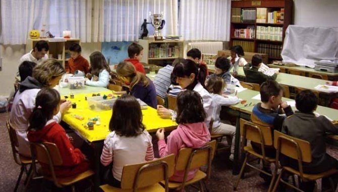 Los precios por participación en los programas Madrugadores y Tardes en el Cole para el curso 2016-2017 son de 16,00 € al mes por programa y niño para usuarios habituales y de 3,00 € al día por programa y niño para usuarios esporádicos