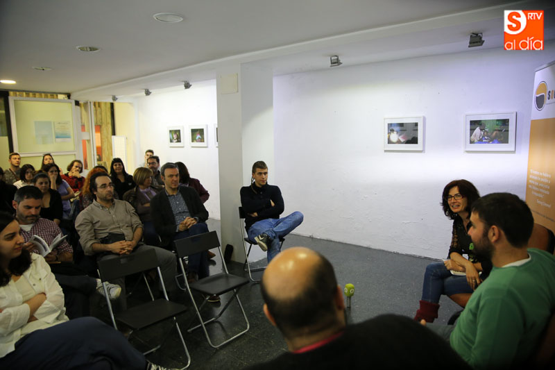 Marcos Erro y José Medina acercan a Salamanca la historia de Gamonal