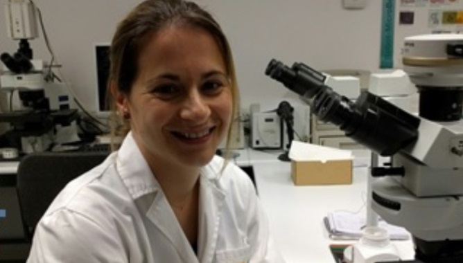 La investigadora Carolina Vicente Dueñas