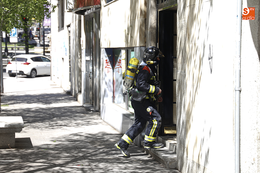 Los Bomberos, en la calle Peña Primera (Foto de Álex López)