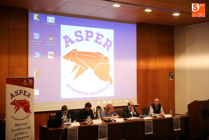 Un momento de la charla coloquio que ha contado con el periodista Gonzo