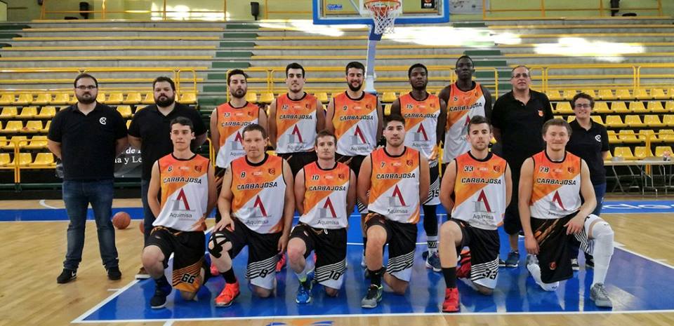 Plantilla y cuerpo técnico de Aquimisa, antes del partido