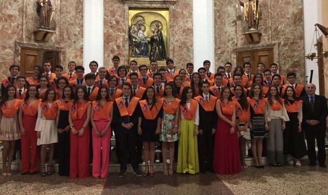 Acto de graduación en los Maristas