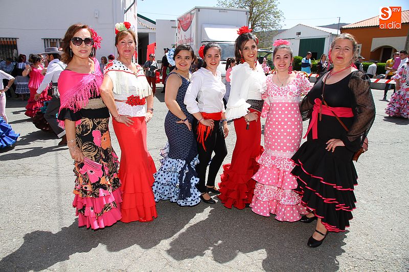 Sevillanas, paella y rebujitos para una agradable feria de abril