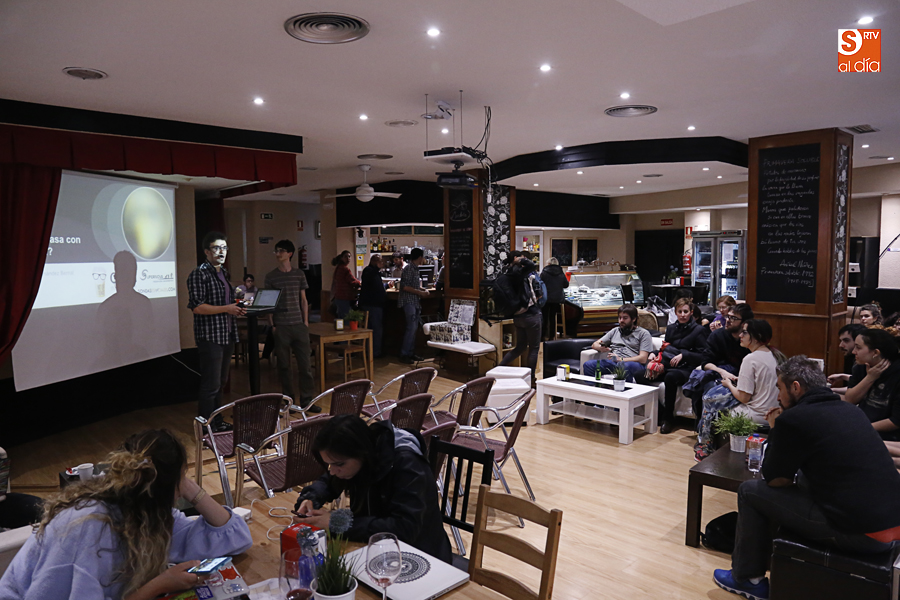 Momento del acto que se celebró este miércoles en el Manolita Café Bar (Foto de Álex López)