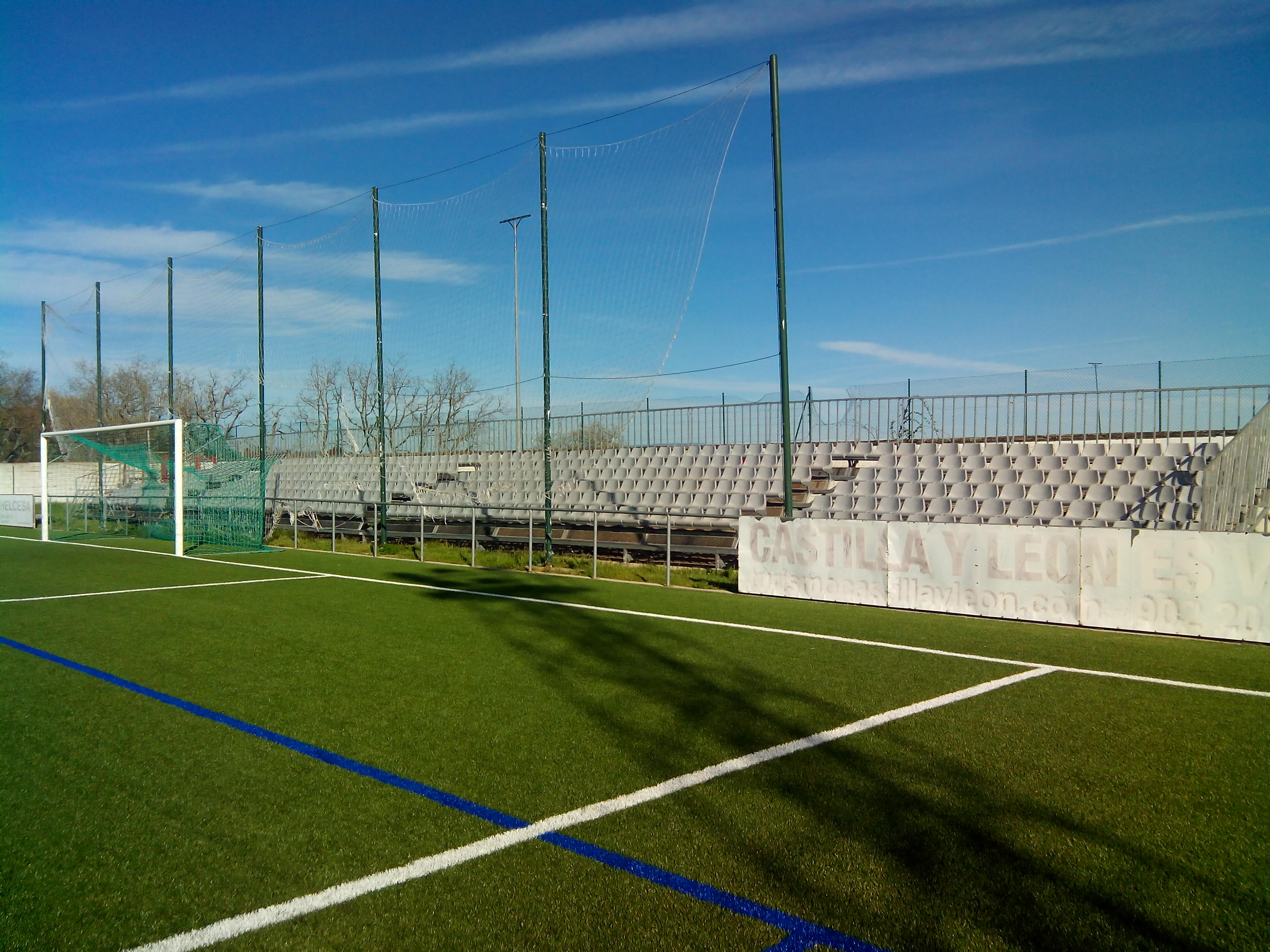 Grada supletoria instalada en el Municipal en 2014.