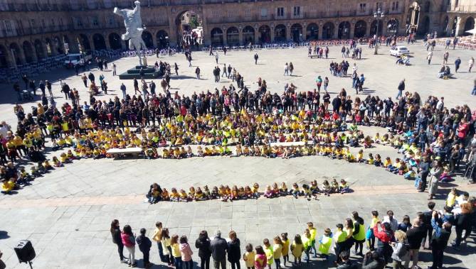 Acto del CEIP Padre Manjón en la Plaza Mayor
