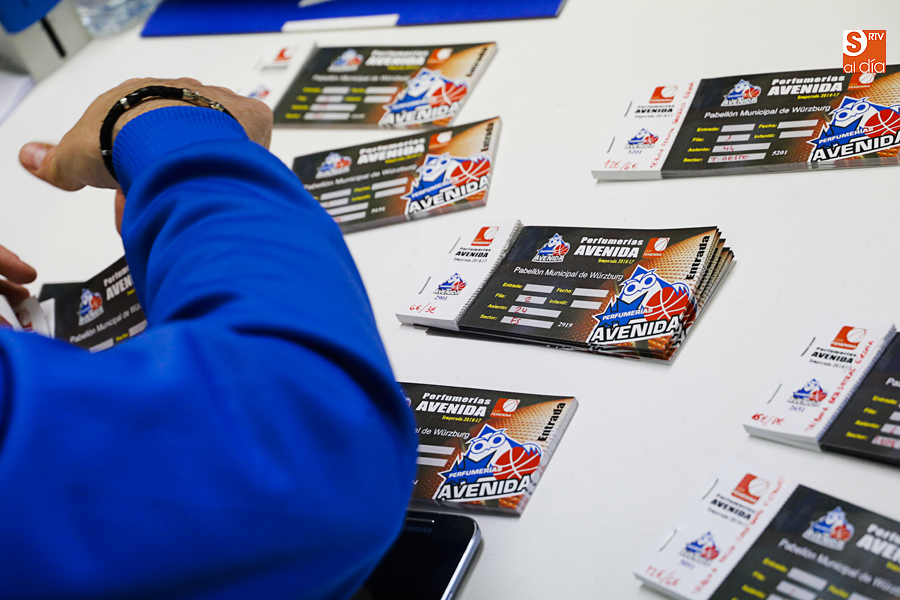 Extraordinaria acogida de las entradas a mitad de precio de Perfumerías Avenida