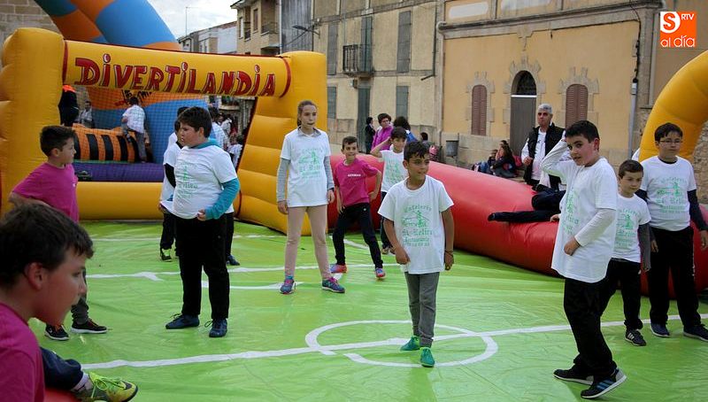 Animada convivencia de las ampas del CRA La Ribera y del CEIP Manuel Moreno Blanco  