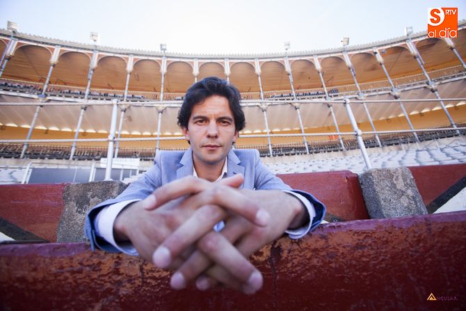 Juan del Álamo en La Glorieta en una entrevista para SALAMANCA AL DÍA | FOTOS: Pablo Angular