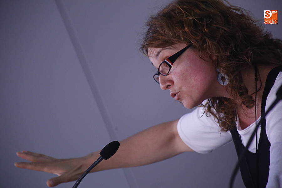 Cristina Alario García, una de las autoras del libro ‘Los orígenes de Salamanca. El poblado protohistórico del Cerro de San Vicente’ / Foto de Alejandro López