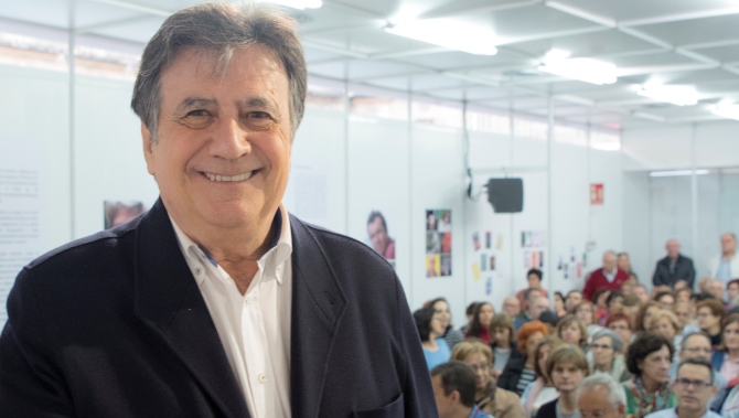 El escritor Luis Landero