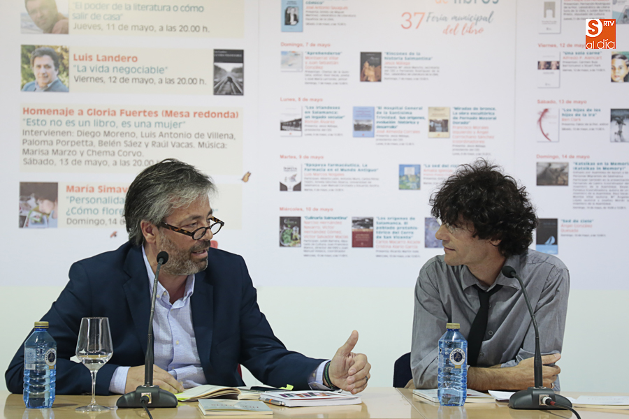 Josemi Valle, en la Feria del Libro (Foto de Álex López)