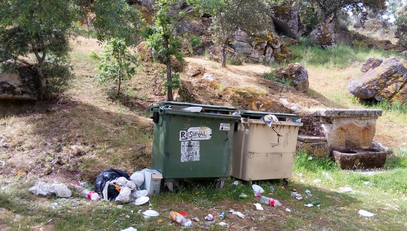 Estado del merendero del castro de Saldeana  