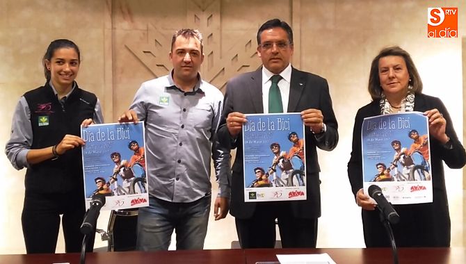 Organizadores, patrocinadores y la Asociación Aviva, en el acto de presentación