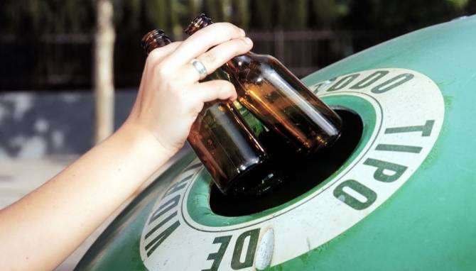 El iglú verde recogió un total de 44.175 toneladas de vidrio de los ciudadanos de la Comunidad, con una media de 18 kg por habitante