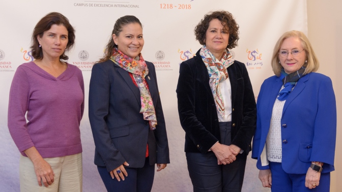 La vicerrectora de Internacionalización de la USAL, Mª Ángeles Serrano; la vicerrectora de la ESPOL, Cecilia Paredes; la decana de Investigación de la ESPOL, Julia Nieto; y la directora del Departamento de Estadística de la USAL, Purificación Galindo