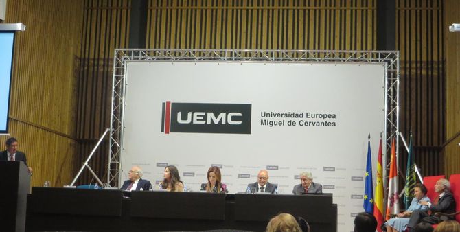 La libertad de prensa y el control de los medios, según Celso Almuiña  