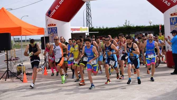 Momento de la salida de la prueba celebrada en La Fuente de San Esteban