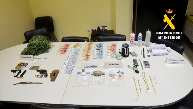 Material intervenido por la Guardia Civil en esta operación