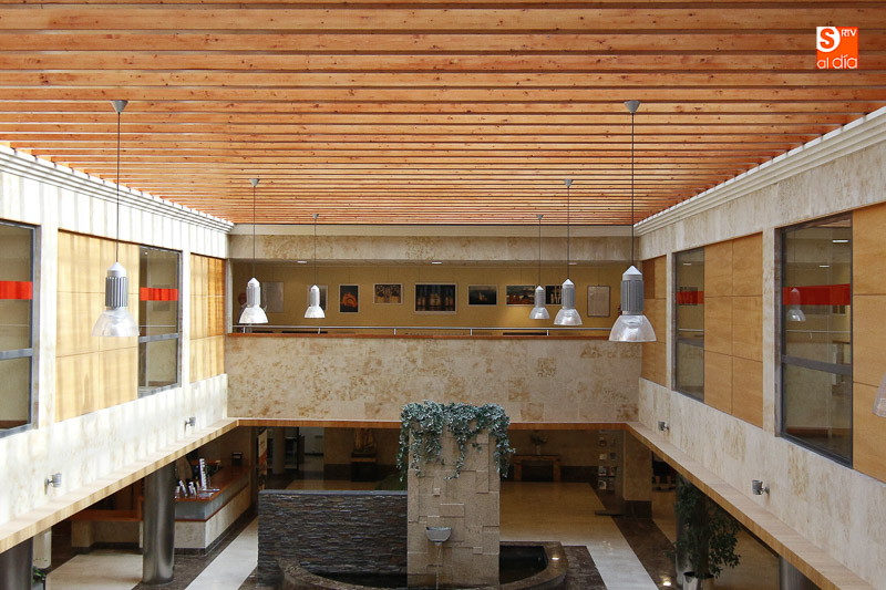 Residencial La Vega expone ‘Instantes de Salamanca’ de José Amador Martín