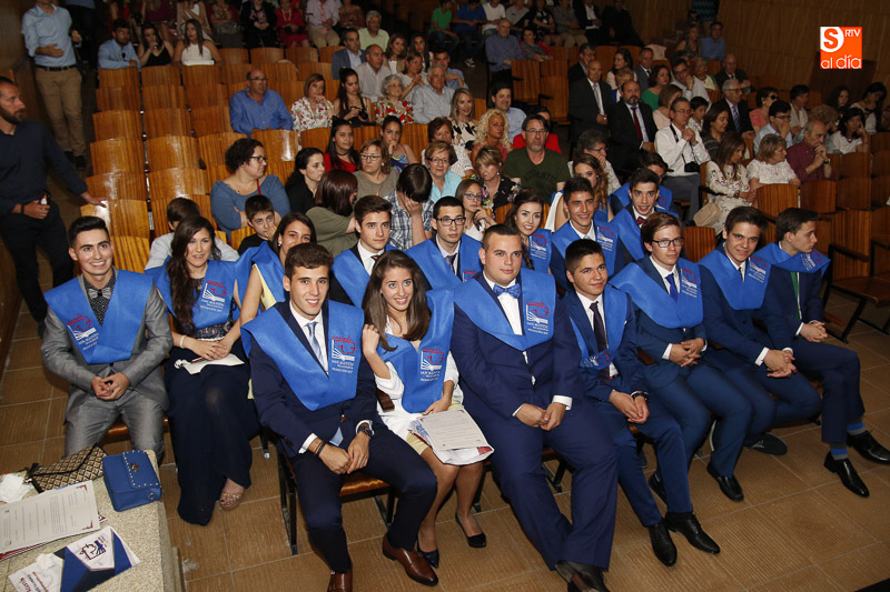 Emotiva fiesta de graduación de los estudiantes del Colegio San Agustín  