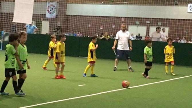 Extraordinario papel de los 6 equipos del CD Los Leones en este torneo solidario