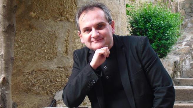 Mario Escobar, escritor