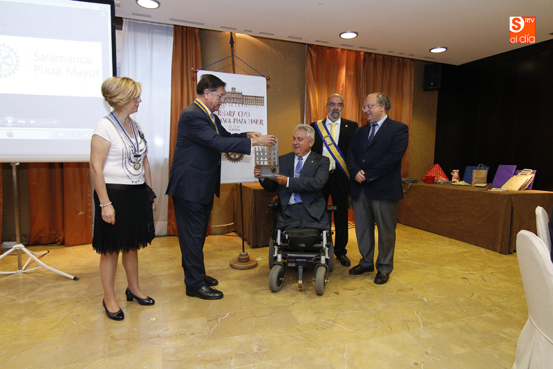 Foto 4 - El Rotary Club Salamanca-Plaza Mayor entrega el Premio Servir a las víctimas del terrorismo