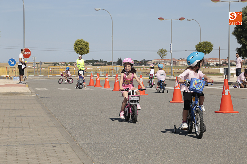Foto 4 - Deportistas de todas las edades se suman a la fiesta del Día de la Bici
